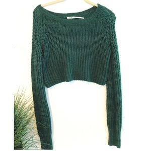 Urban outfitters crop sweater long sleeves